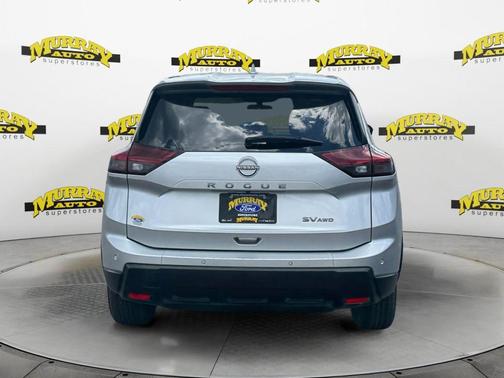Brilliant Silver Metallic 2024 Nissan Rogue SV