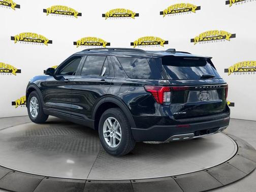 Agate Black Metallic 2026 Ford Explorer Active
