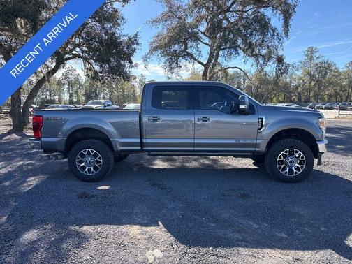2022 Ford F-350 Lariat Super Duty