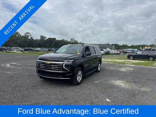 Black 2025 Chevrolet Suburban LT