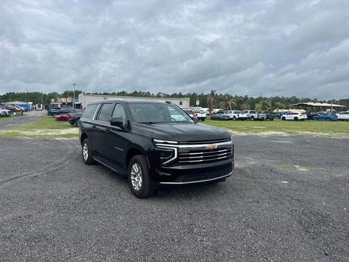 Black 2025 Chevrolet Suburban LT