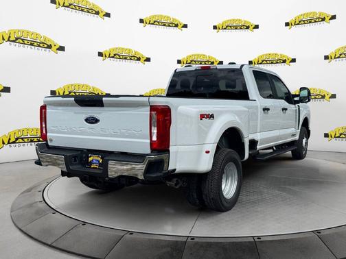 Oxford White 2026 Ford F-350 XL