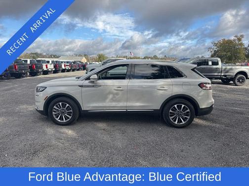 2022 Lincoln Nautilus Standard