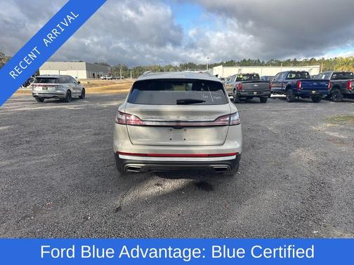 2022 Lincoln Nautilus Standard