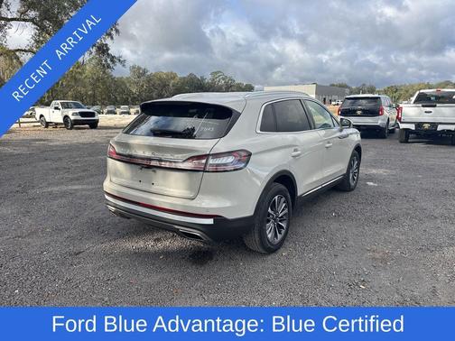 2022 Lincoln Nautilus Standard