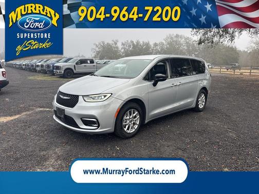 2024 Chrysler Pacifica Touring-L