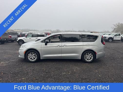 2024 Chrysler Pacifica Touring-L