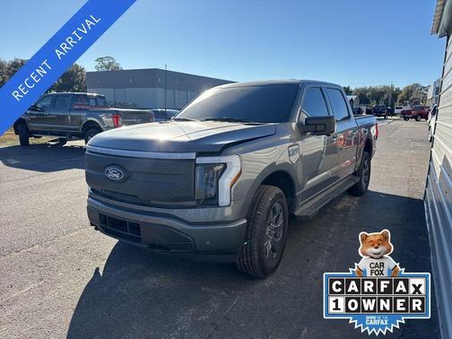 2025 Ford F-150 Lightning Flash