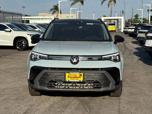 2025 Volkswagen Taos 1.5T SE Black