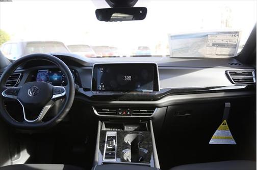2025 Volkswagen Atlas Cross Sport 2.0T SEL