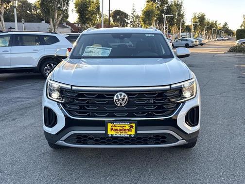 2026 Volkswagen Atlas Cross Sport 2.0T SE w/Technology 4MOTION