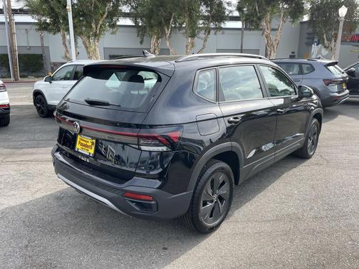 2025 Volkswagen Taos 1.5T S