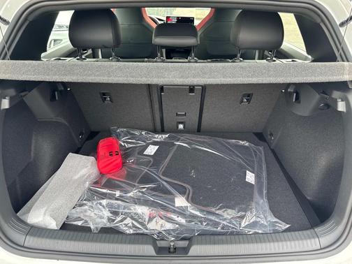 2025 Volkswagen Golf GTI 2.0T SE DSG