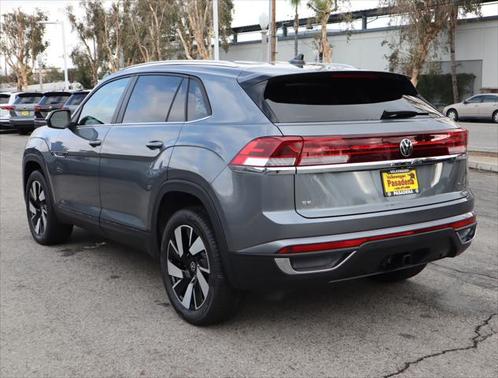 2025 Volkswagen Atlas Cross Sport 2.0T SE w/Technology 4MOTION