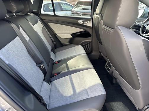 2026 Volkswagen ID.4 Pro