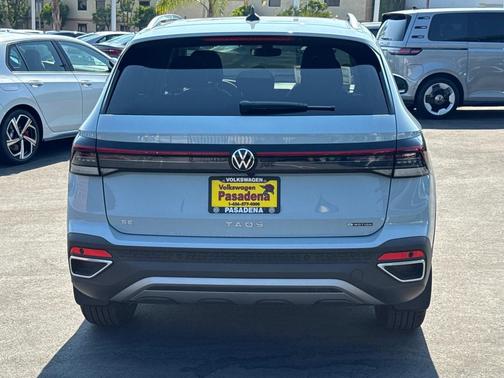 2025 Volkswagen Taos 1.5T SE