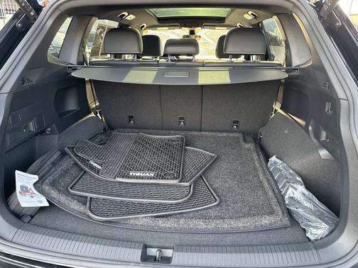 2023 Volkswagen Tiguan 2.0T SEL R-Line 4MOTION