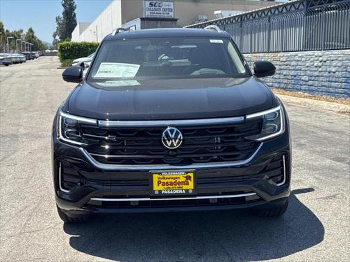 2025 Volkswagen Atlas 2.0T SEL Premium R-Line 4MOTION