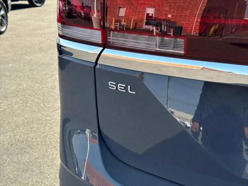 2025 Volkswagen Atlas 2.0T SEL Premium R-Line 4MOTION