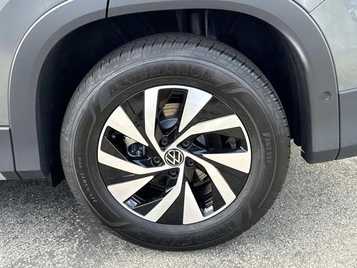 2026 Volkswagen Tiguan 2.0T S