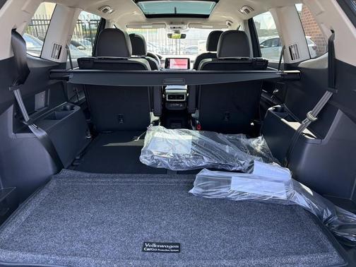 Pure Gray 2026 Volkswagen Atlas 2.0T SEL Premium R-Line 4MOTION