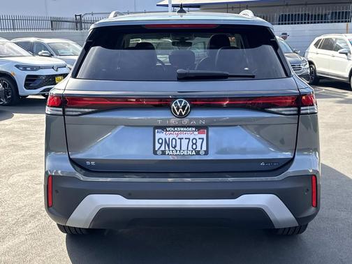 2025 Volkswagen Tiguan 2.0T SE 4MOTION