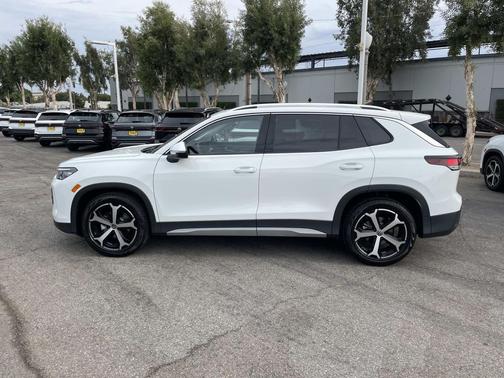 2025 Volkswagen Tiguan 2.0T SE