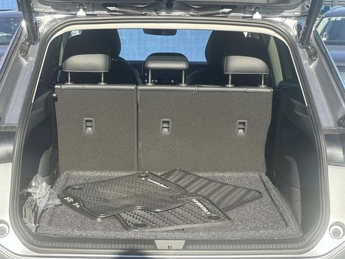 Pyrite Silver Metallic 2026 Volkswagen Tiguan 2.0T SE