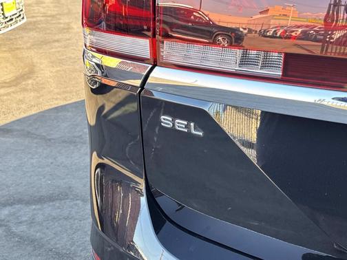 2024 Volkswagen Atlas 2.0T SEL Premium R-Line 4MOTION