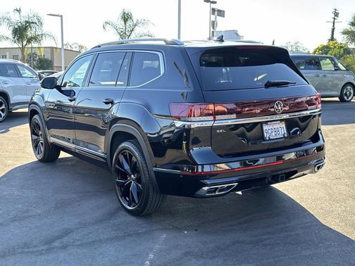 2024 Volkswagen Atlas 2.0T SEL Premium R-Line 4MOTION