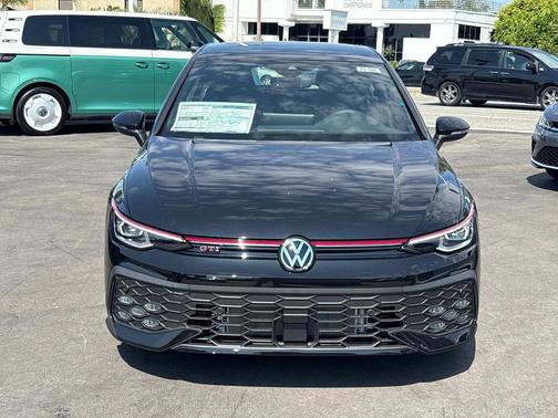 2025 Volkswagen Golf GTI 2.0T SE DSG