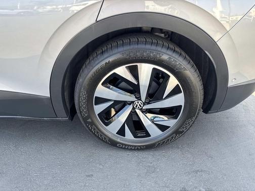 2023 Volkswagen ID.4 Pro