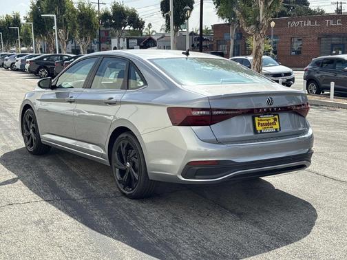 2025 Volkswagen Jetta 1.5T SE