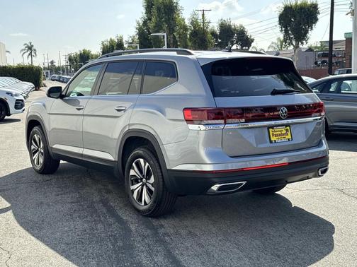 2026 Volkswagen Atlas 2.0T SE