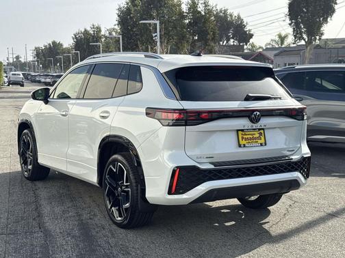 2026 Volkswagen Tiguan 2.0T SEL R-Line 4MOTION