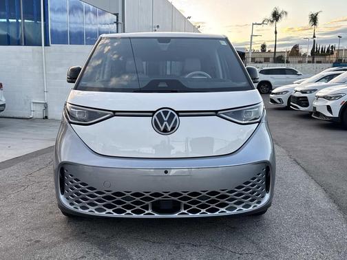 2025 Volkswagen ID. Buzz 1st Edition with 4MOTION