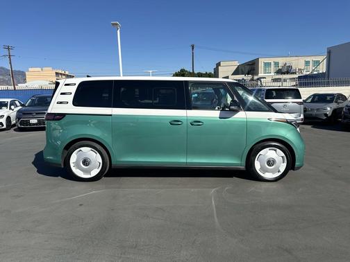 Mahi Green 2025 Volkswagen ID. Buzz 1st Edition with 4MOTION