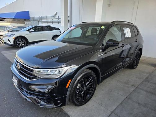 2022 Volkswagen Tiguan 2.0T SE R-Line Black