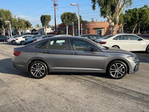 2025 Volkswagen Jetta 1.5T Sport