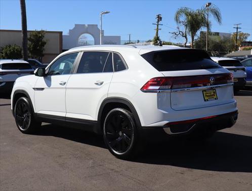 2025 Volkswagen Atlas Cross Sport 2.0T SE w/Technology
