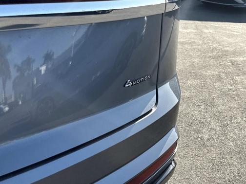 2025 Volkswagen Atlas Cross Sport 2.0T SEL Premium