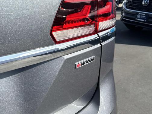 2022 Volkswagen Atlas 3.6L SE w/Technology