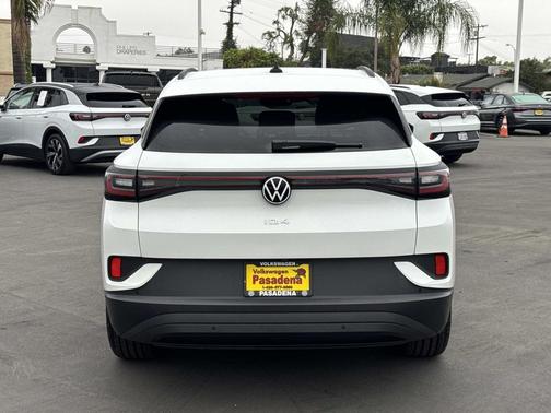 2023 Volkswagen ID.4 Pro