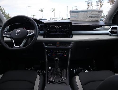 2025 Volkswagen Taos 1.5T SEL