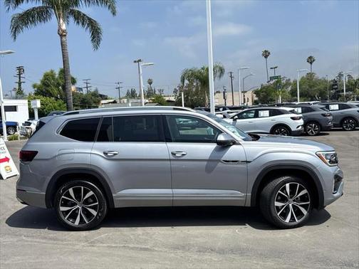 2025 Volkswagen Atlas 2.0T SEL Premium R-Line 4MOTION
