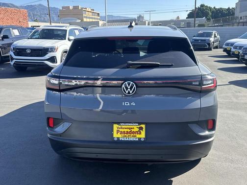 2023 Volkswagen ID.4 Pro