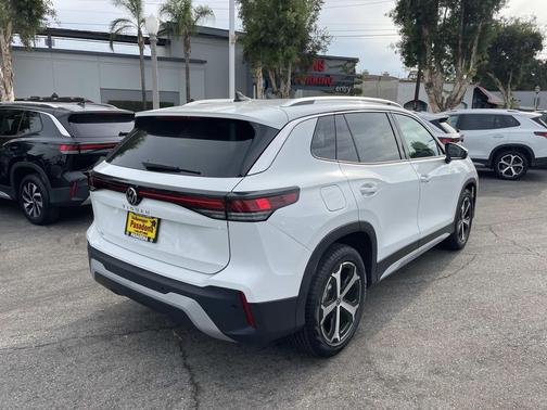 2025 Volkswagen Tiguan 2.0T SE