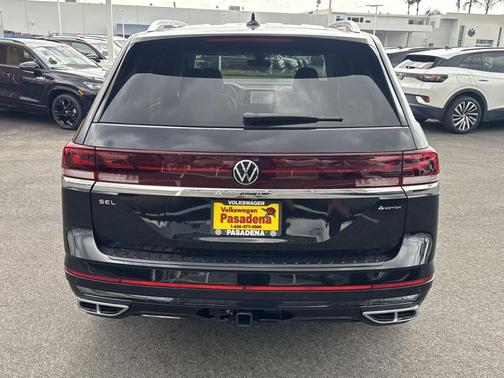 deep black pearl 2026 Volkswagen Atlas 2.0T SEL Premium R-Line 4MOTION