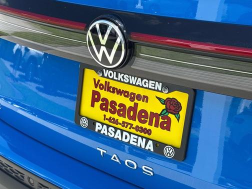 2025 Volkswagen Taos 1.5T SE
