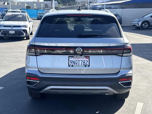 Pyrite Silver Metallic 2025 Volkswagen Taos 1.5T SE